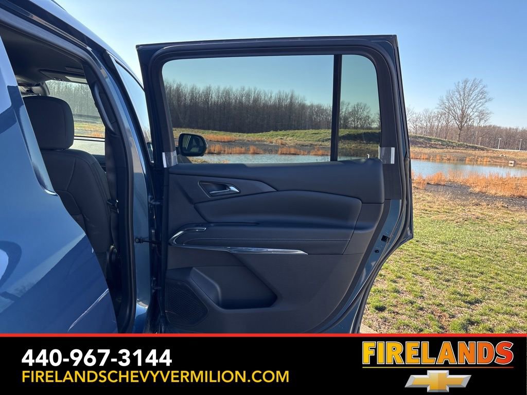 New 2026 Chevrolet Traverse LT w/ Driver Confidence Package image 39