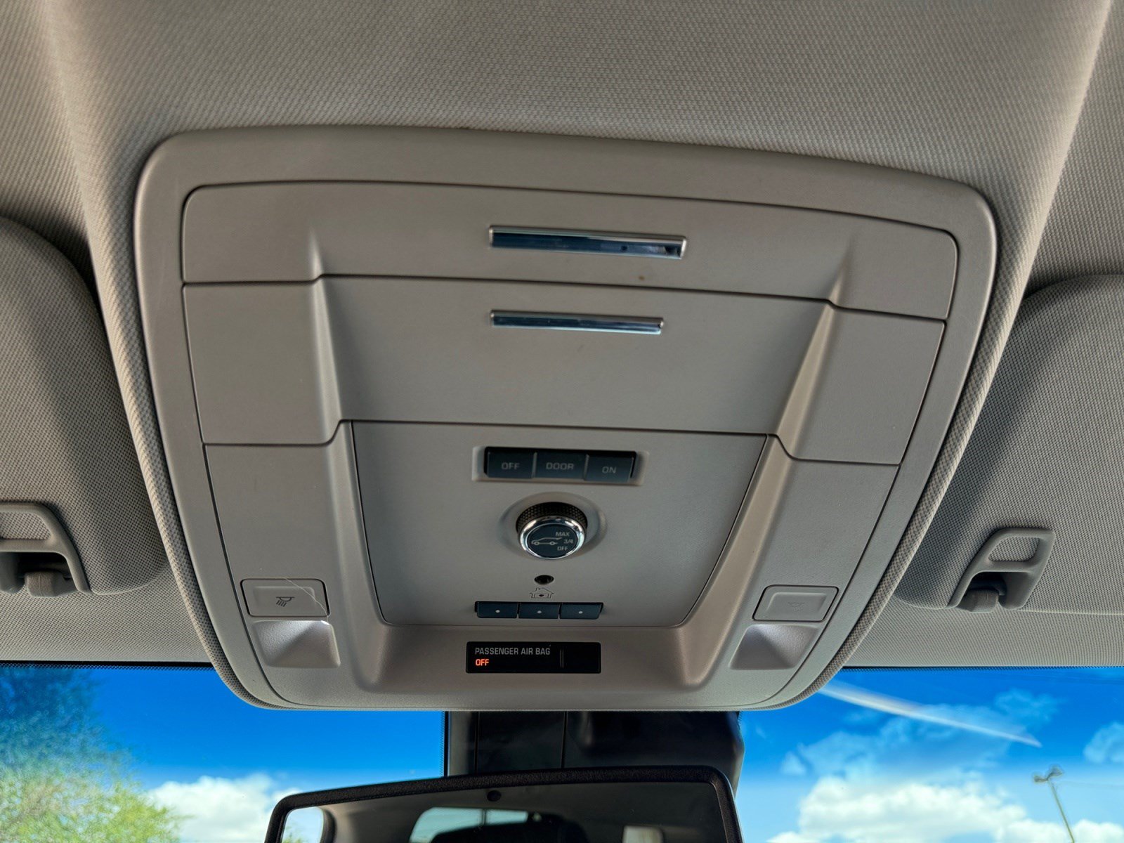 Used 2018 GMC Yukon Denali AWD/4WD image 31