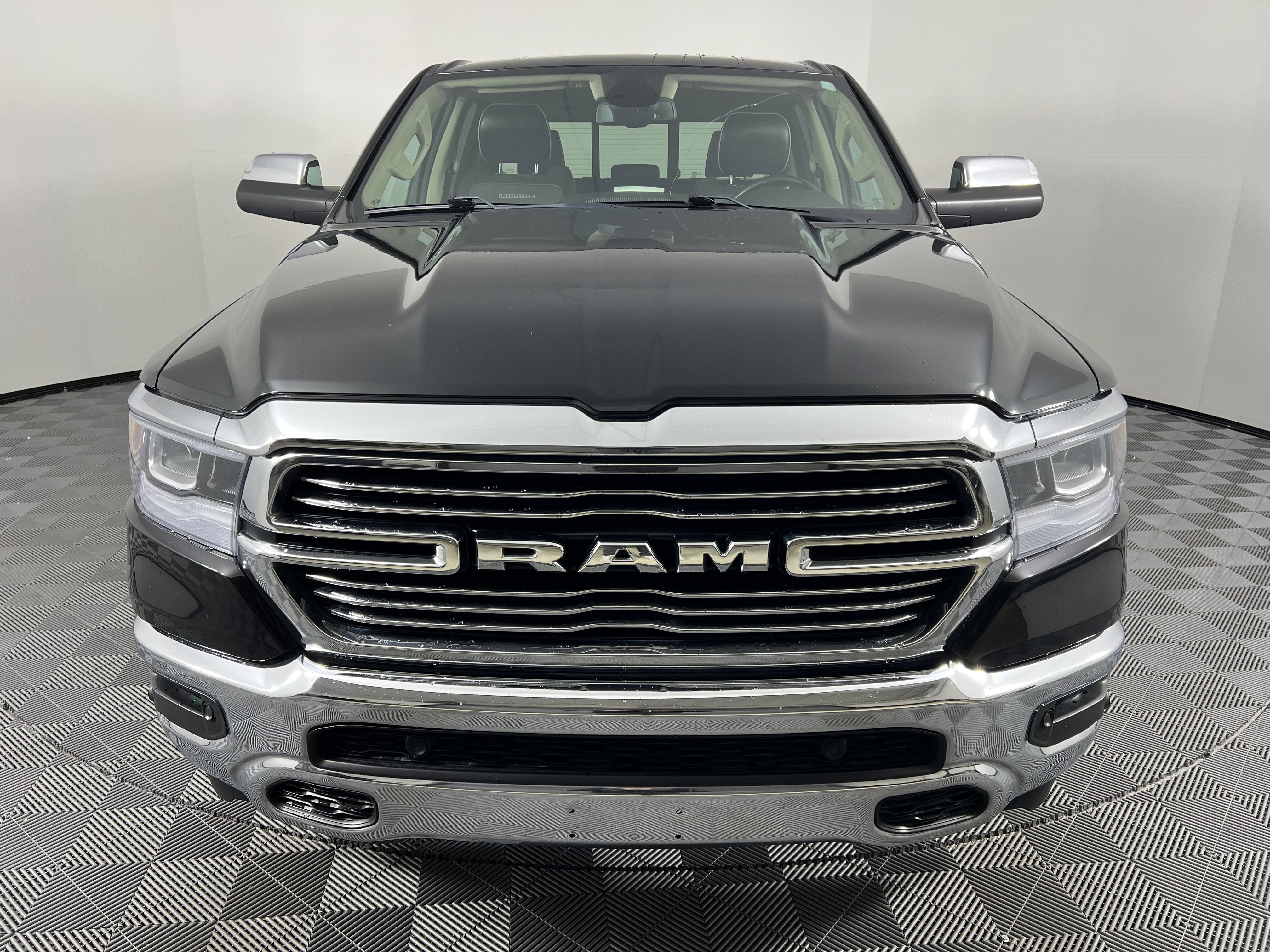 Used 2020 RAM 1500 Laramie AWD/4WD image 5