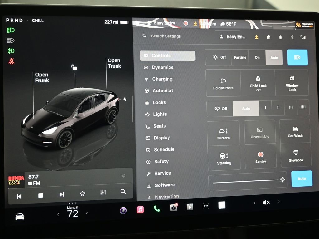 Used 2023 Tesla Model Y Long Range image 25