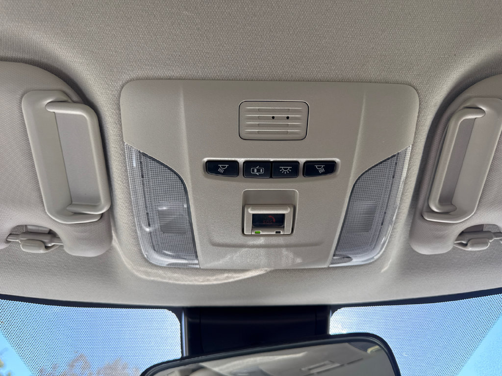 Used 2022 Toyota Corolla LE w/ LE Convenience Package FWD image 28