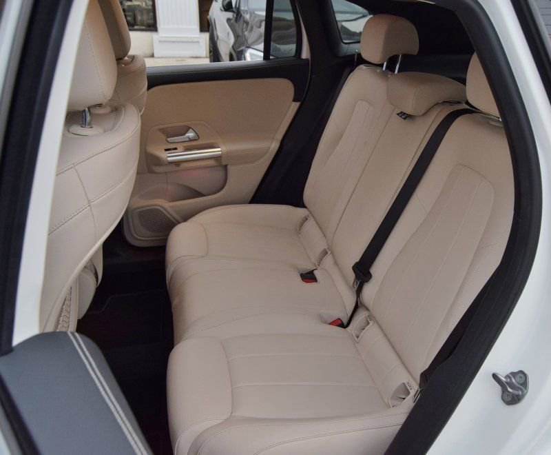 Used 2021 Mercedes-Benz GLA 250 4MATIC image 35