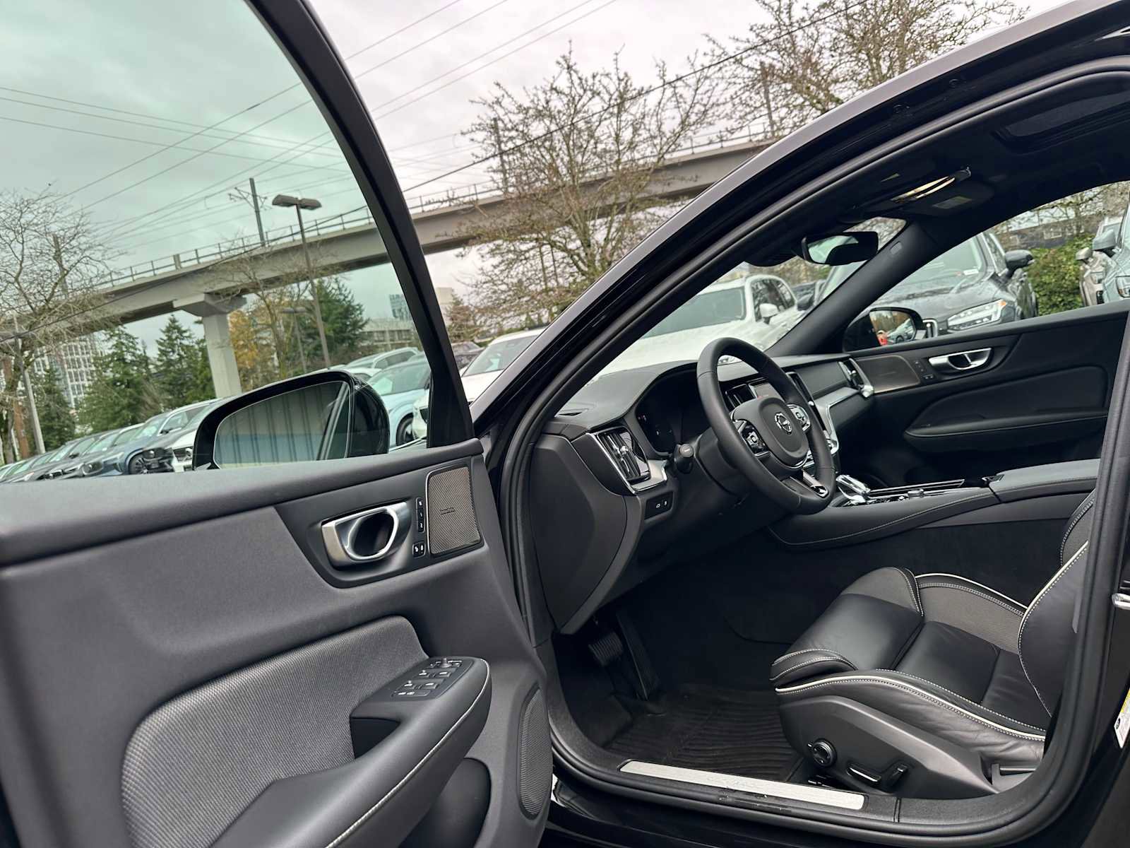 Certified 2024 Volvo S60 T8 Ultimate image 19