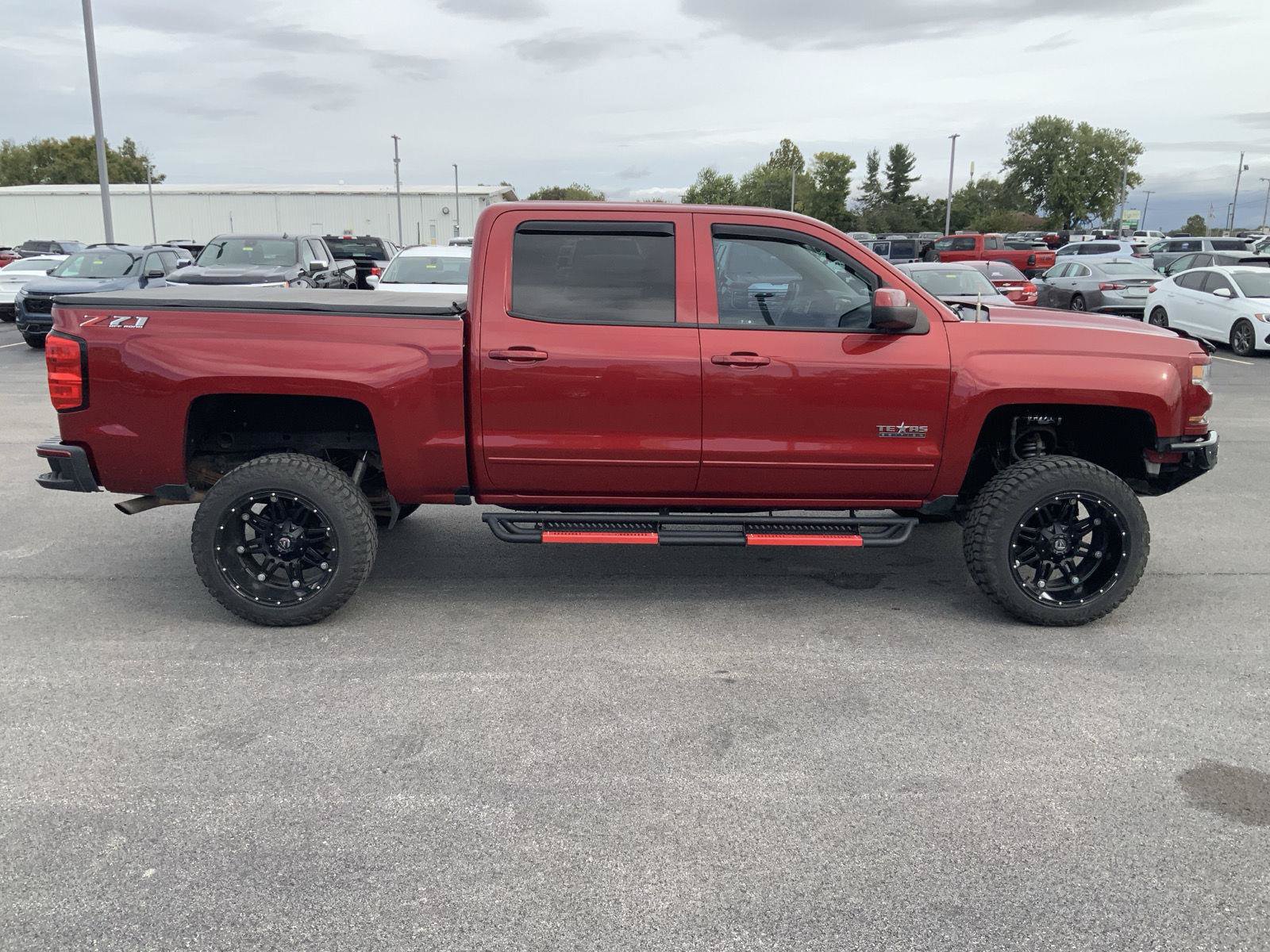 Used 2018 Chevrolet Silverado 1500 LT w/ Texas Edition AWD/4WD image 12