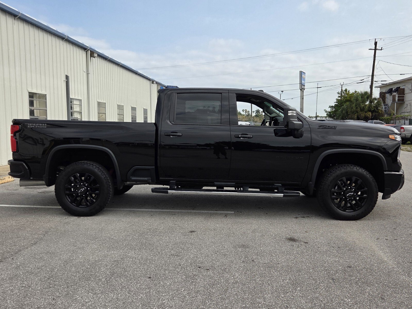 Certified 2026 Chevrolet Silverado 2500 LTZ w/ LTZ Plus Package AWD/4WD image 6