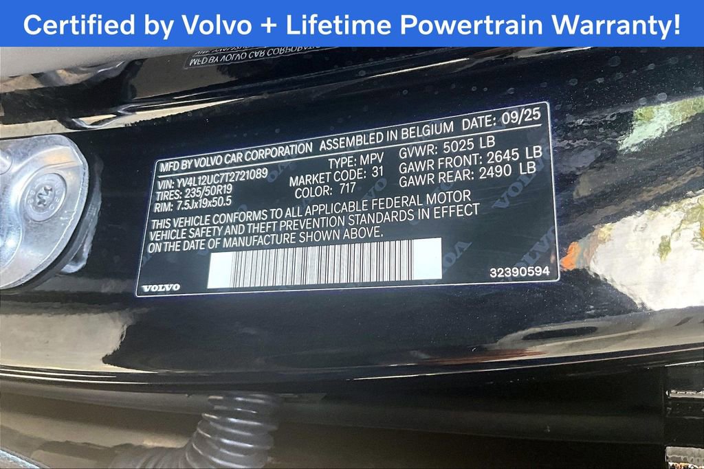 Certified 2026 Volvo XC40 B5 Plus AWD/4WD image 45