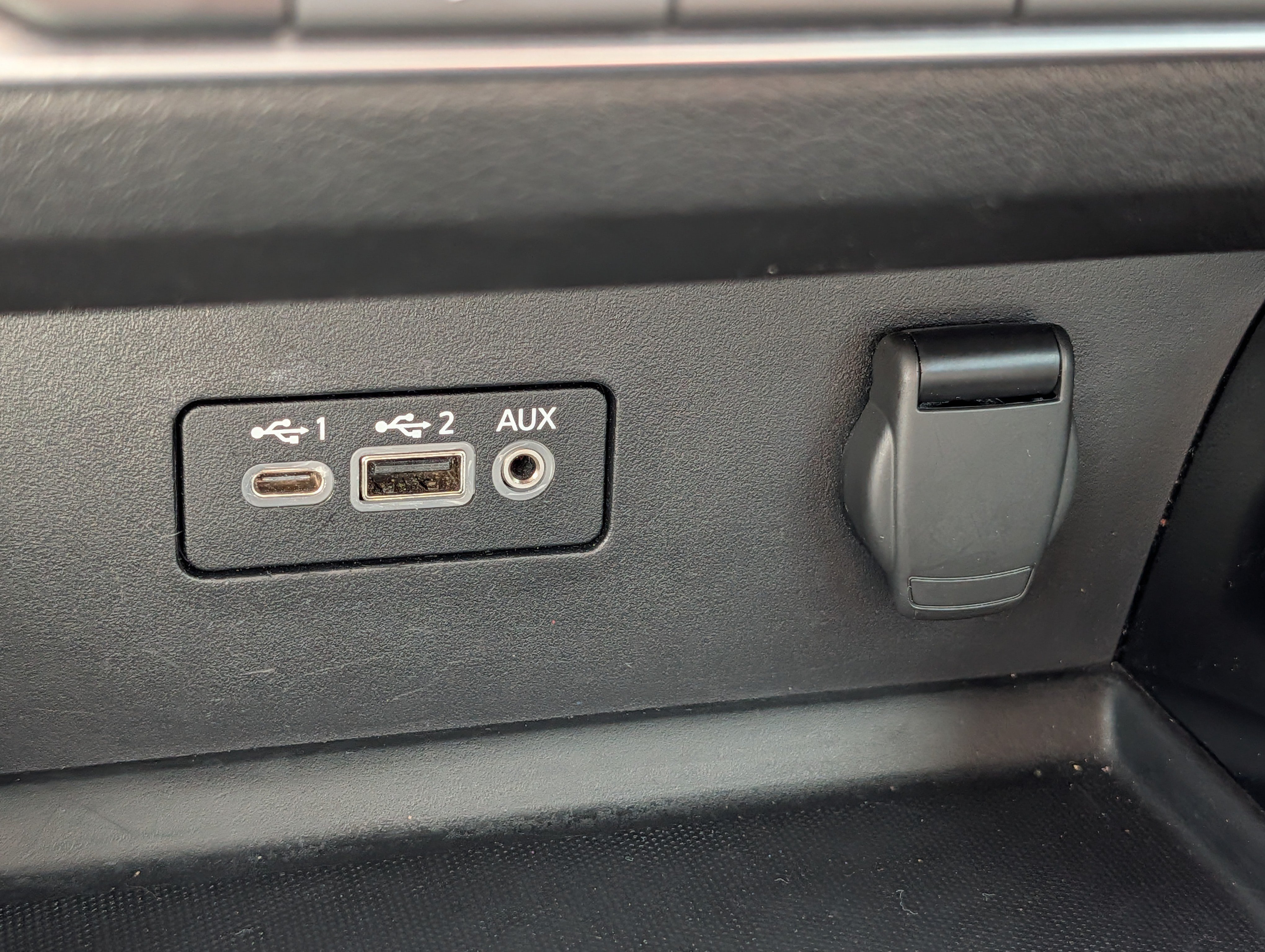 Used 2024 Nissan Altima 2.5 SV FWD image 28