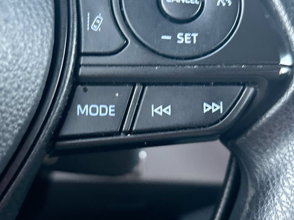 Used 2022 Toyota Corolla LE FWD image 16