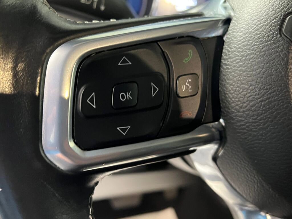 Used 2021 Jeep Wrangler Unlimited Sahara w/ Uconnect 4C Nav & Sound Group image 10