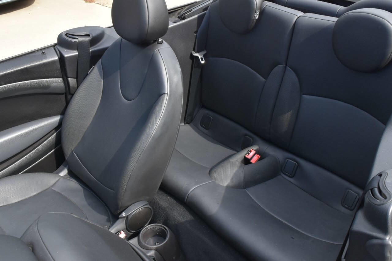 Used 2012 MINI Cooper Convertible image 33