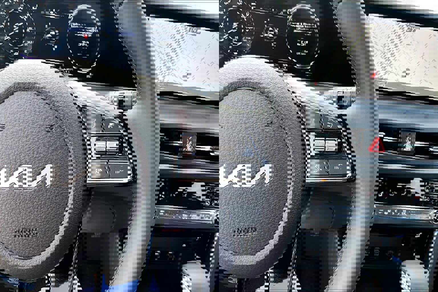 Certified 2026 Kia Seltos EX w/ EX Sunroof Package image 22