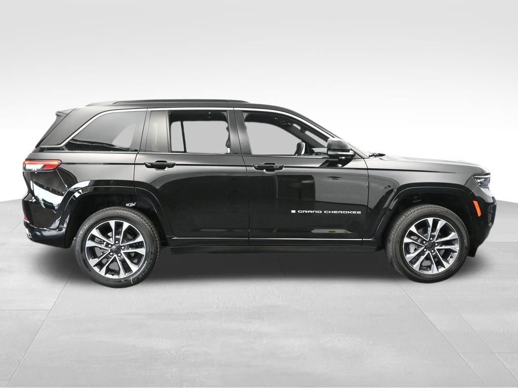 Used 2024 Jeep Grand Cherokee Overland w/ Luxury Tech Group IV image 7