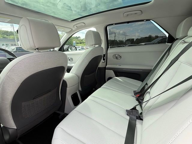 Used 2023 Hyundai Ioniq 5 Limited image 16