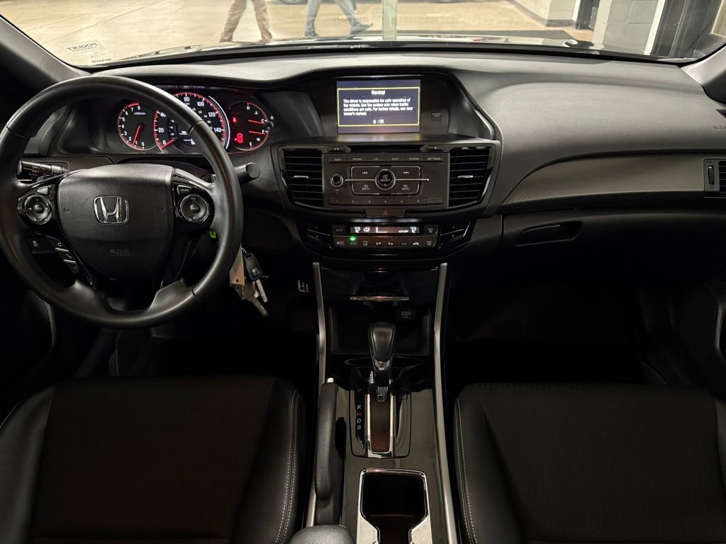 Used 2017 Honda Accord Sport image 18