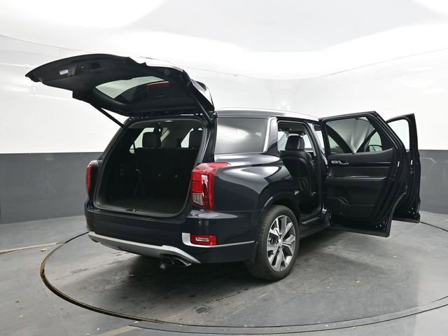 Used 2022 Hyundai Palisade Limited w/ Winter Package image 46