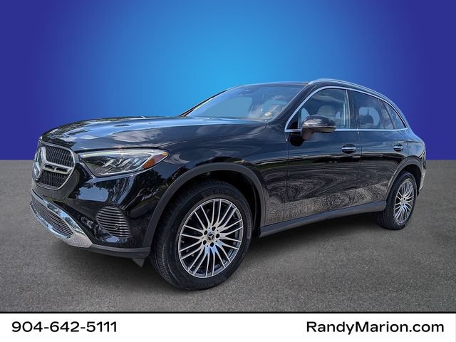 Used 2024 Mercedes-Benz GLC 300 4MATIC image 1