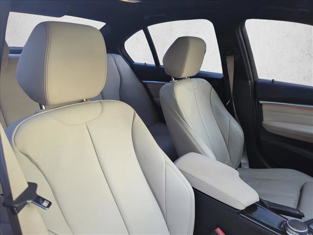 Used 2017 BMW 330e image 25