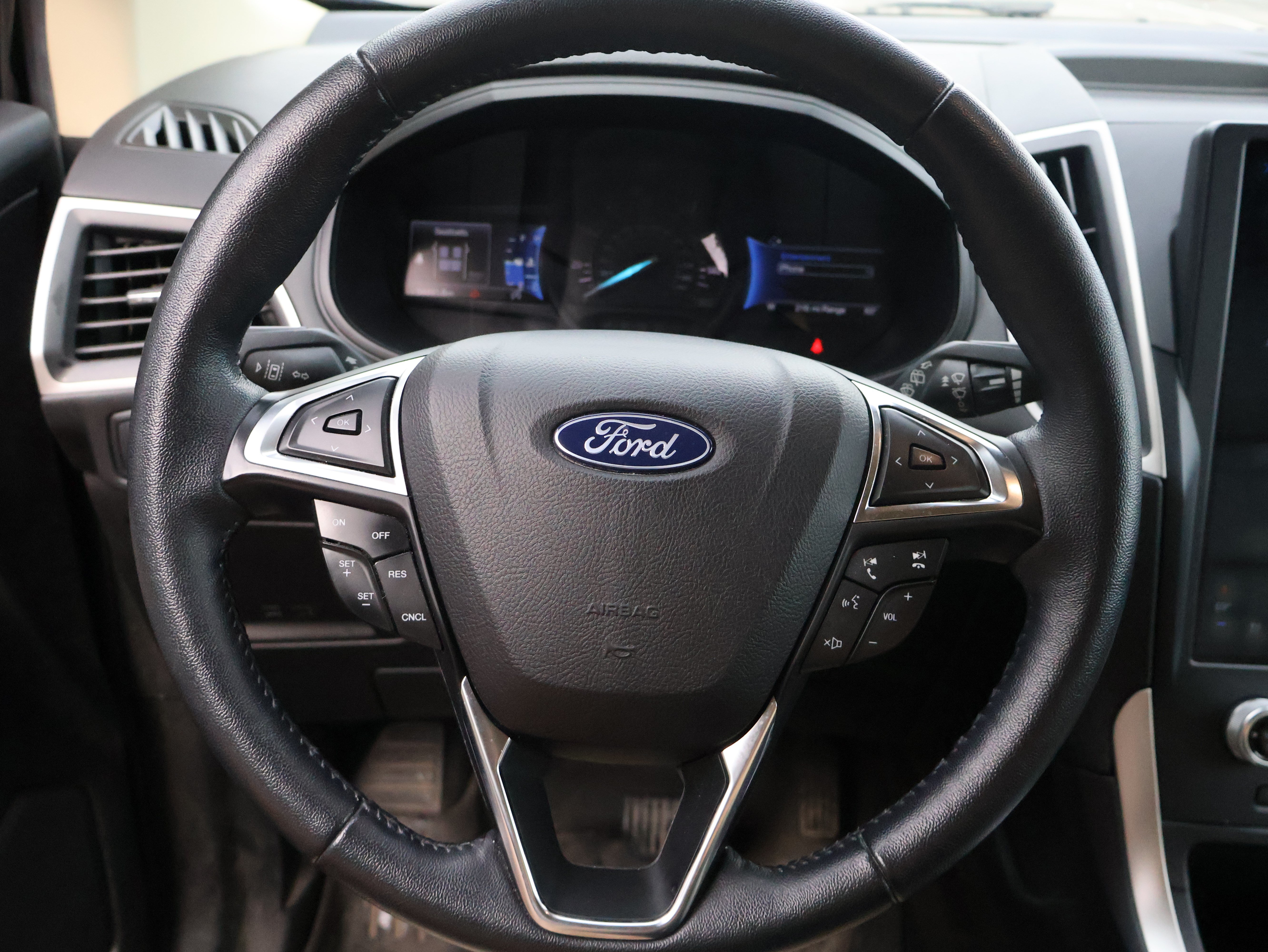 Used 2022 Ford Edge SEL w/ Convenience Package AWD/4WD image 24