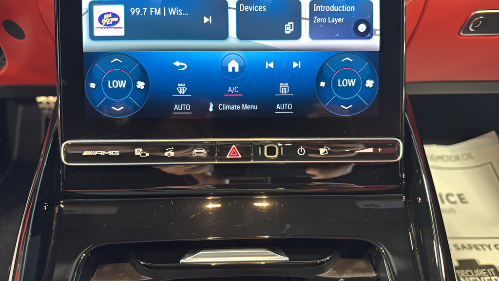Used 2023 Mercedes-Benz SL 43 AMG image 31