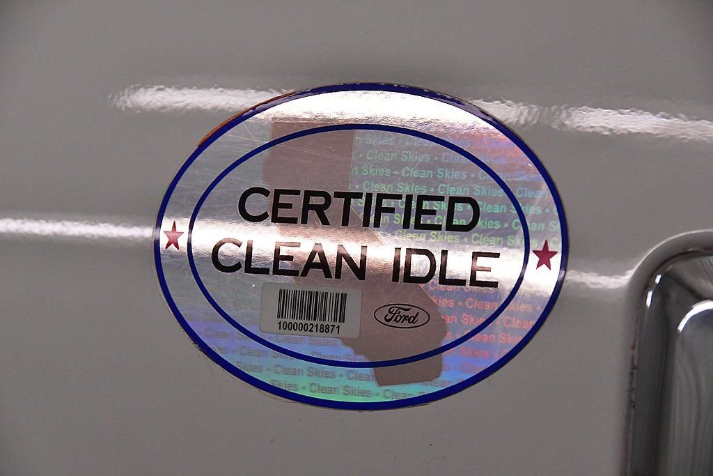 Used 2017 Ford F550 2WD Regular Cab Super Duty image 9