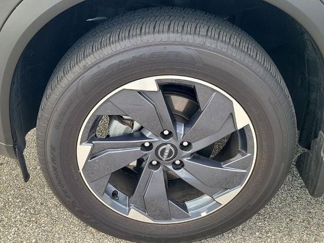 Certified 2026 Nissan Rogue SV image 11
