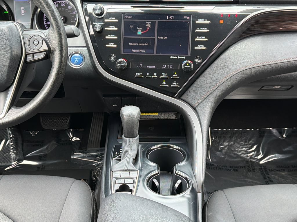 Used 2020 Toyota Camry LE w/ Sunroof Package FWD image 14