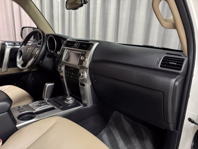 Used 2011 Toyota 4Runner Limited AWD/4WD image 9