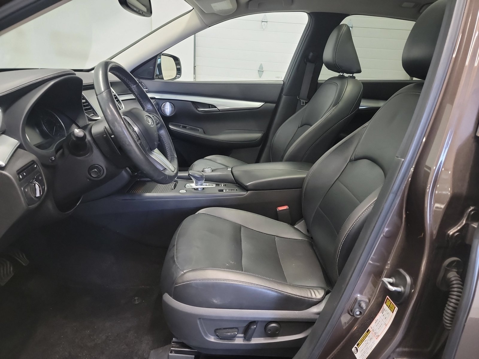 Used 2019 INFINITI QX50 Essential w/ Premium Heat Package AWD/4WD image 12