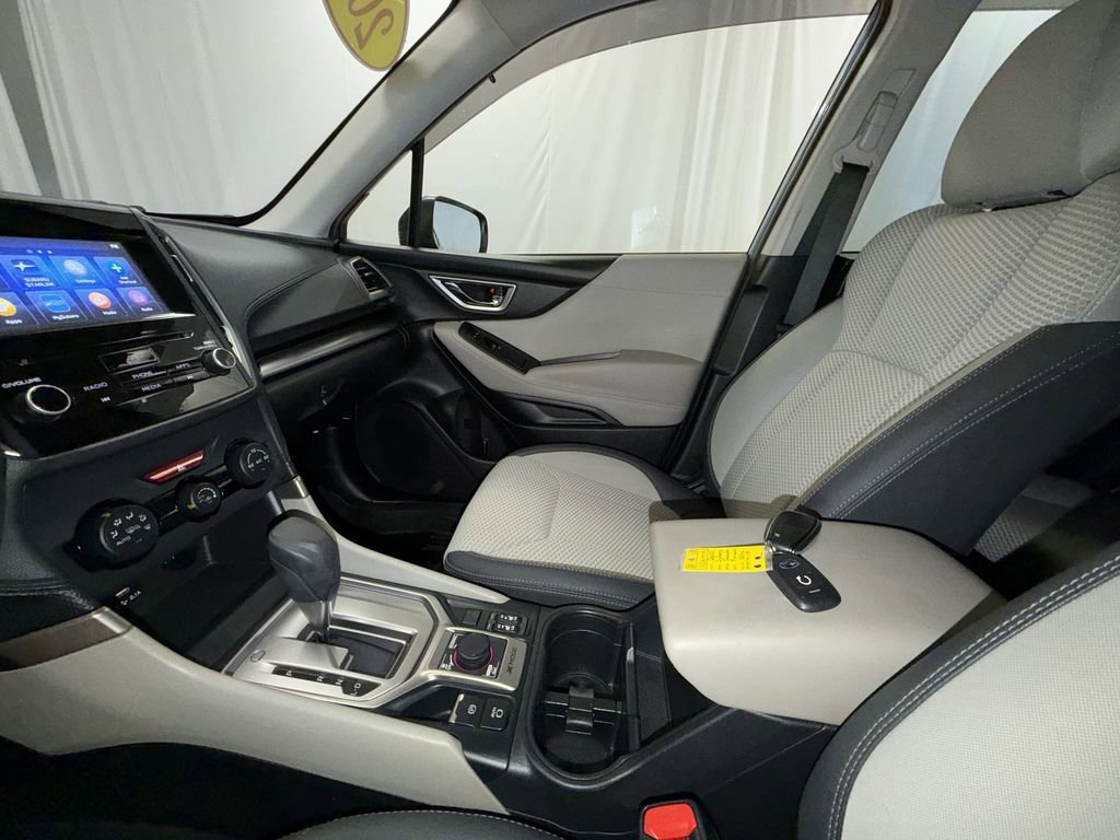 Used 2021 Subaru Forester Premium image 21