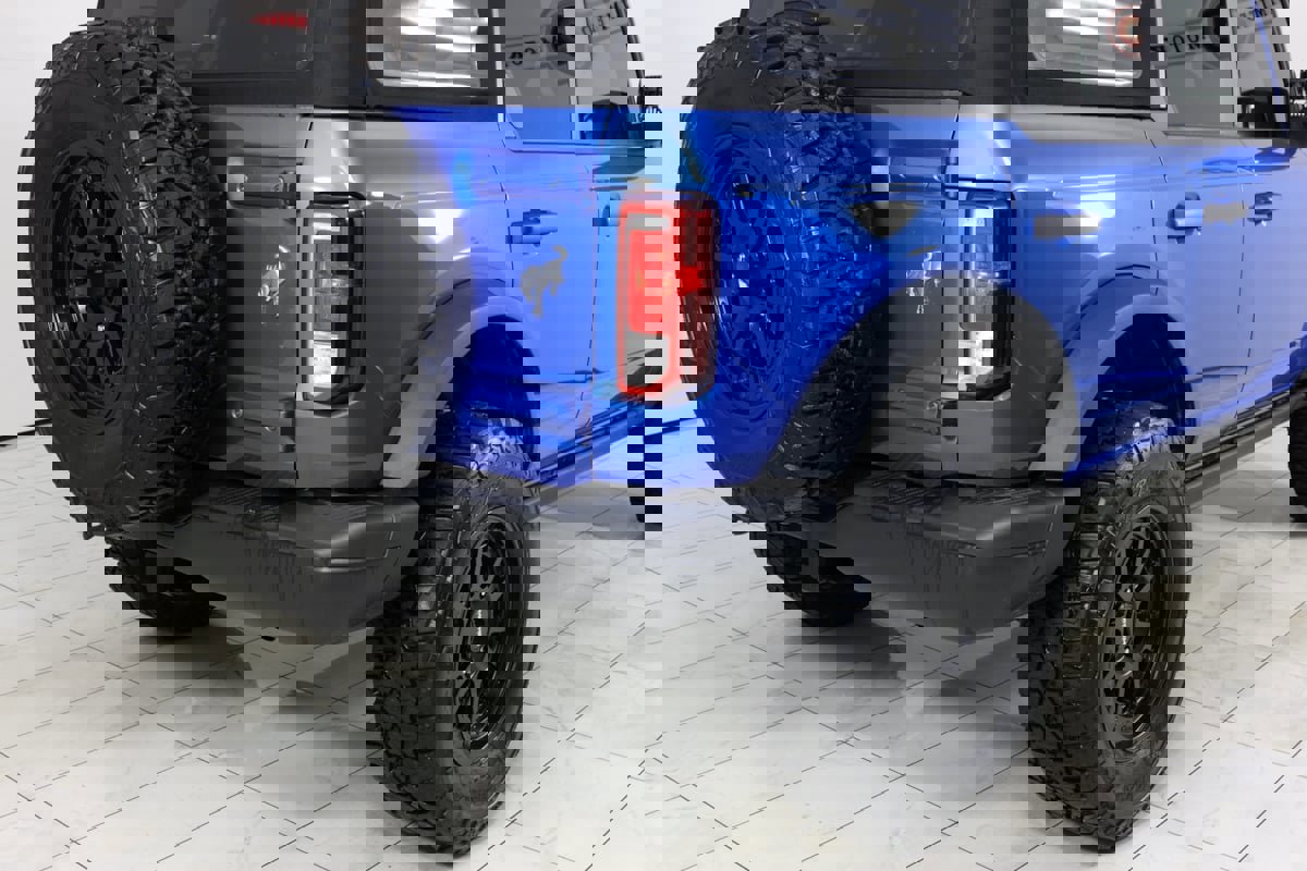 Used 2022 Ford Bronco Black Diamond image 39