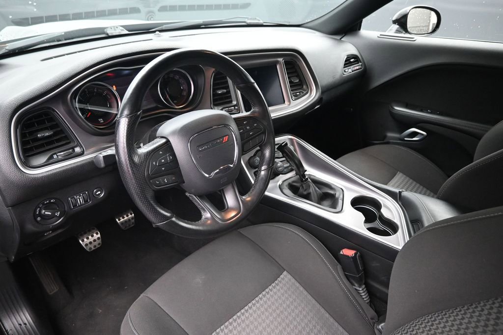 Used 2022 Dodge Challenger R/T Scat Pack RWD image 23