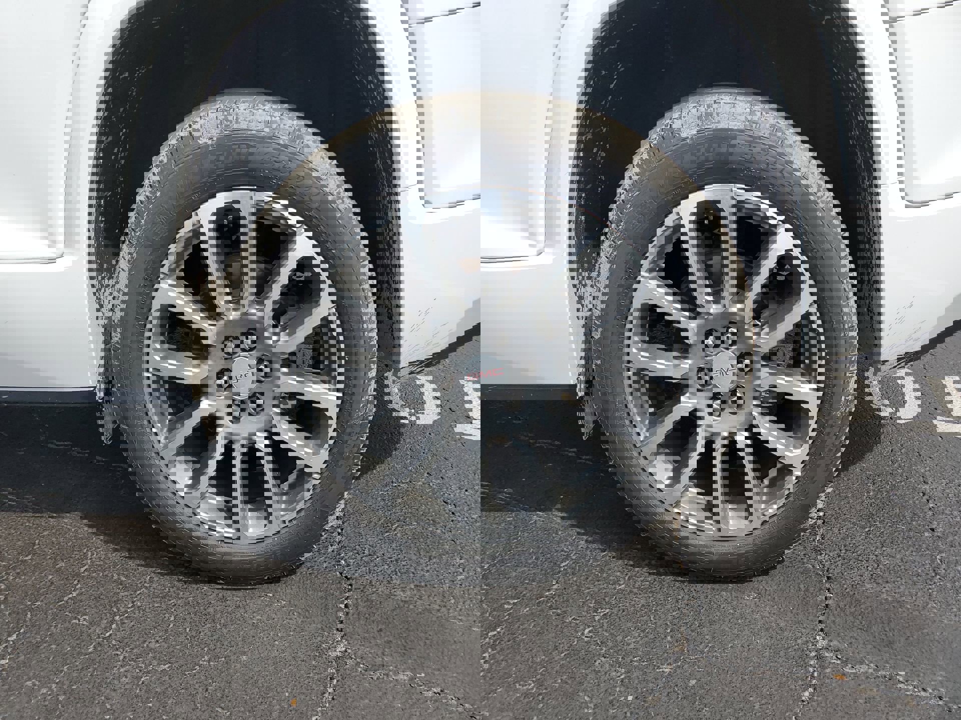 Used 2021 GMC Acadia Denali w/ Denali Technology Package image 79