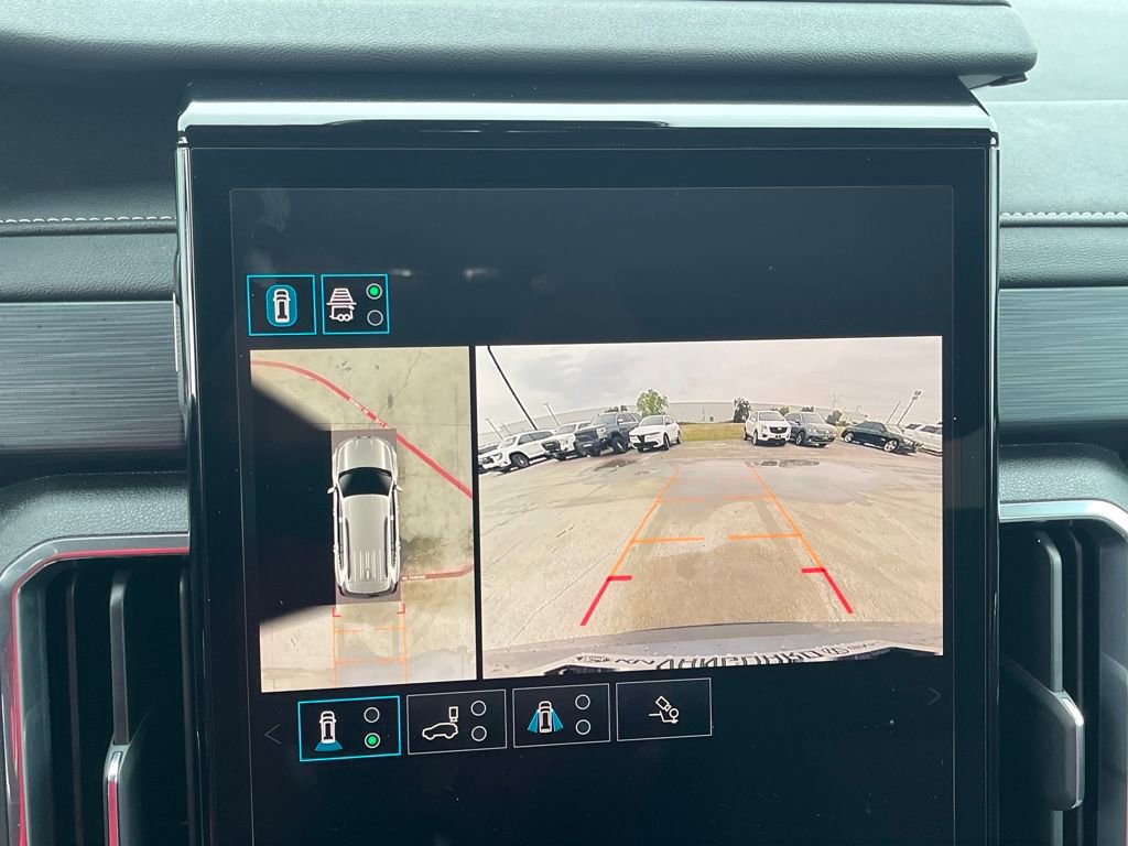 Used 2025 GMC Acadia Elevation image 25