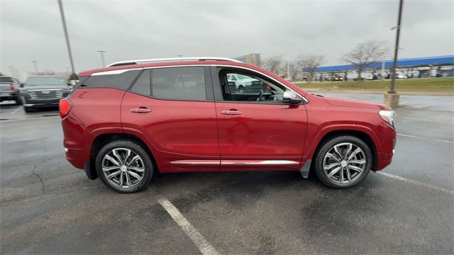 Used 2018 GMC Terrain Denali w/ Advanced Safety Package image 9
