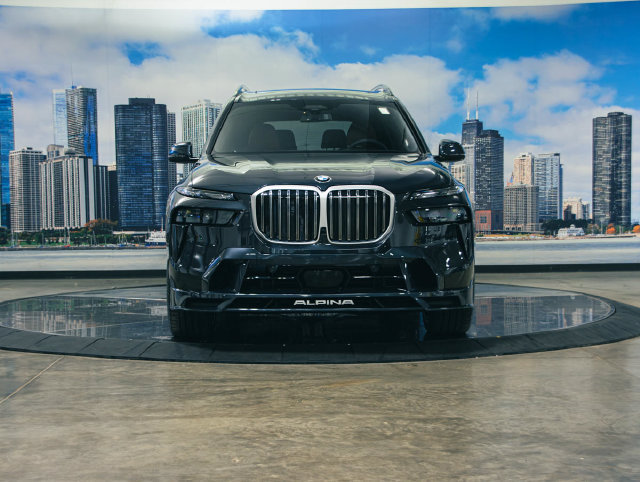 New 2026 BMW ALPINA XB7 AWD/4WD image 3