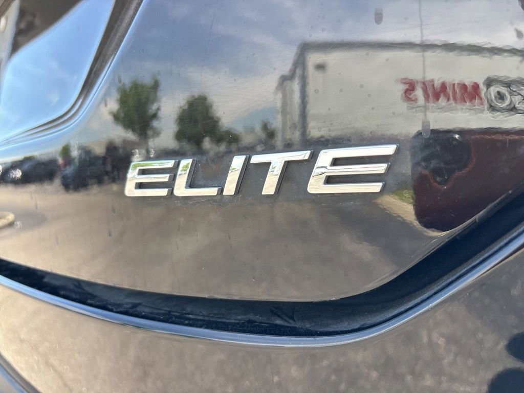 Used 2023 Honda Pilot Elite image 4