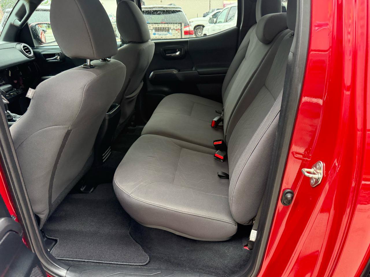 Used 2018 Toyota Tacoma TRD Off-Road AWD/4WD image 13