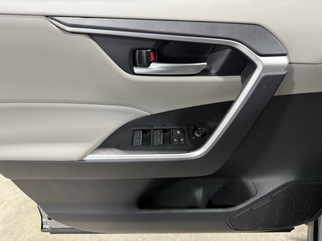 Used 2024 Toyota RAV4 XLE image 7