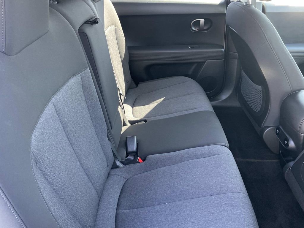 Certified 2025 Hyundai Ioniq 5 SE image 25