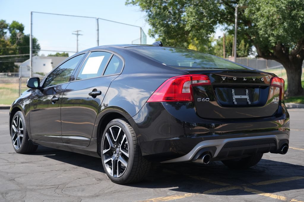 Used 2017 Volvo S60 T5 Dynamic AWD/4WD image 3