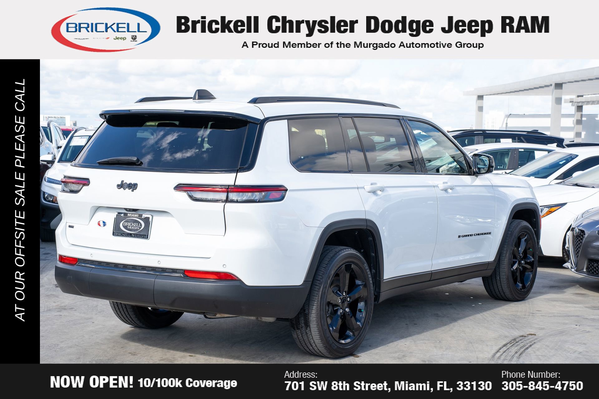 Used 2023 Jeep Grand Cherokee L Laredo image 5