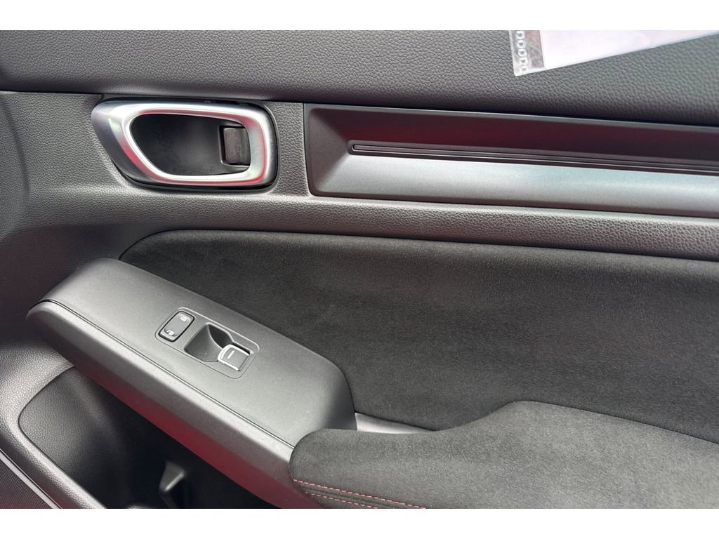 Used 2025 Honda Civic Type R image 17