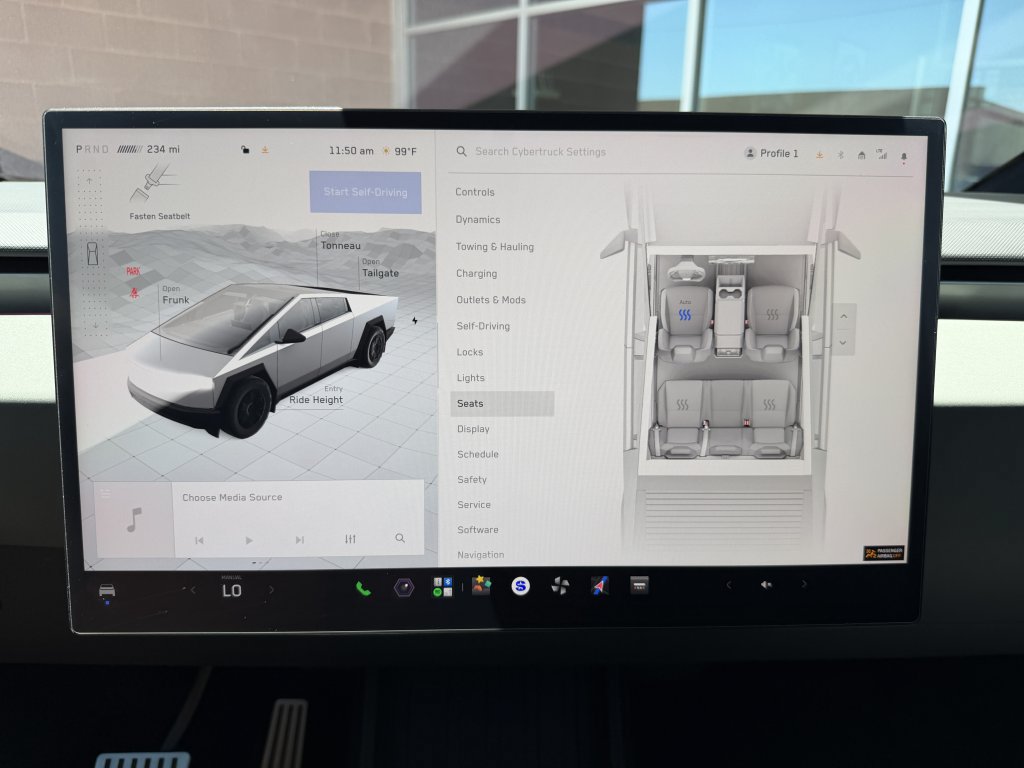 Used 2024 Tesla Cybertruck AWD Crew Cab image 24