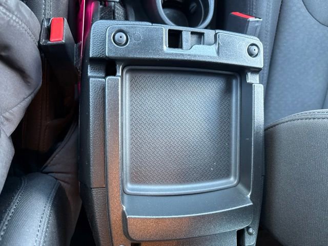 Used 2016 Jeep Wrangler Sport w/ Connectivity Group AWD/4WD image 7