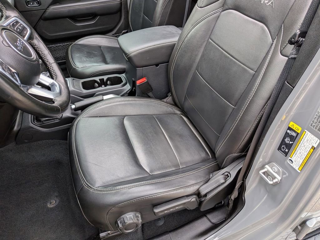 Used 2021 Jeep Wrangler Unlimited Sahara w/ Cold Weather Group AWD/4WD image 24