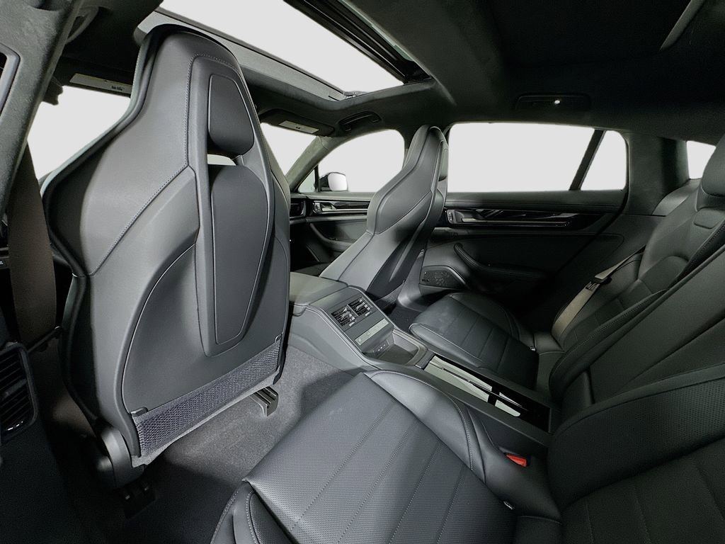 New 2026 Porsche Panamera Turbo image 24