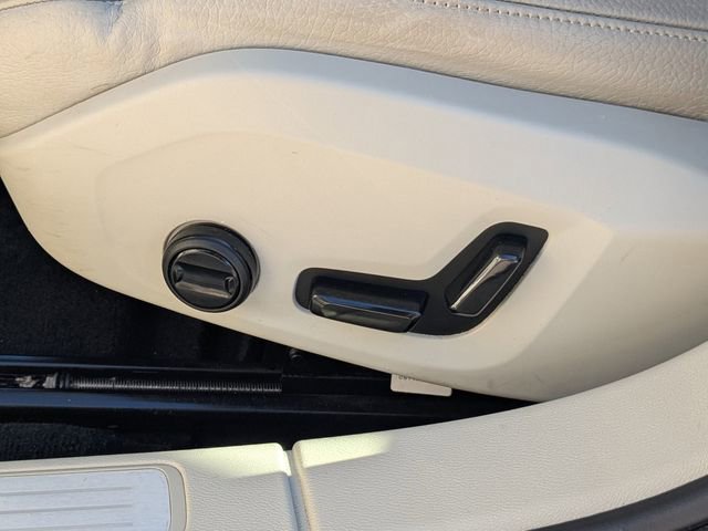 Certified 2025 Volvo S60 B5 Core image 24