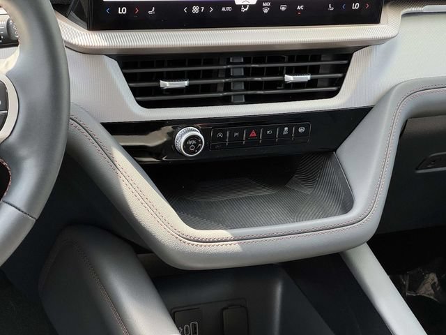 Used 2026 Ford Explorer Active AWD/4WD image 22