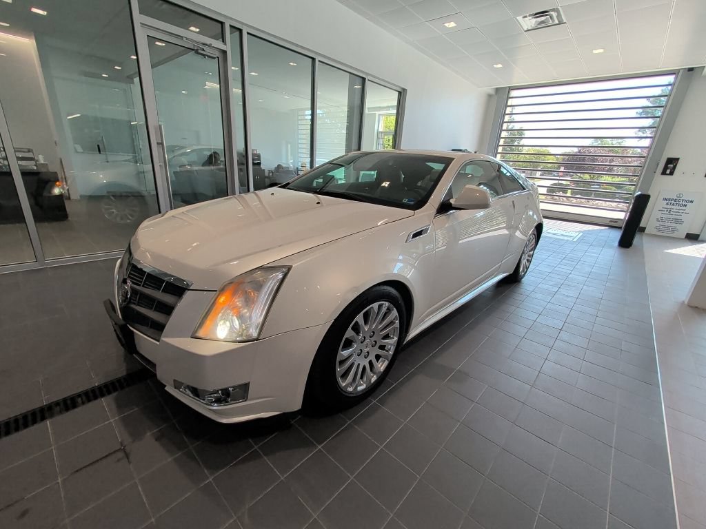 Used 2011 Cadillac CTS Performance w/ Luxury Level One Package RWD image 7