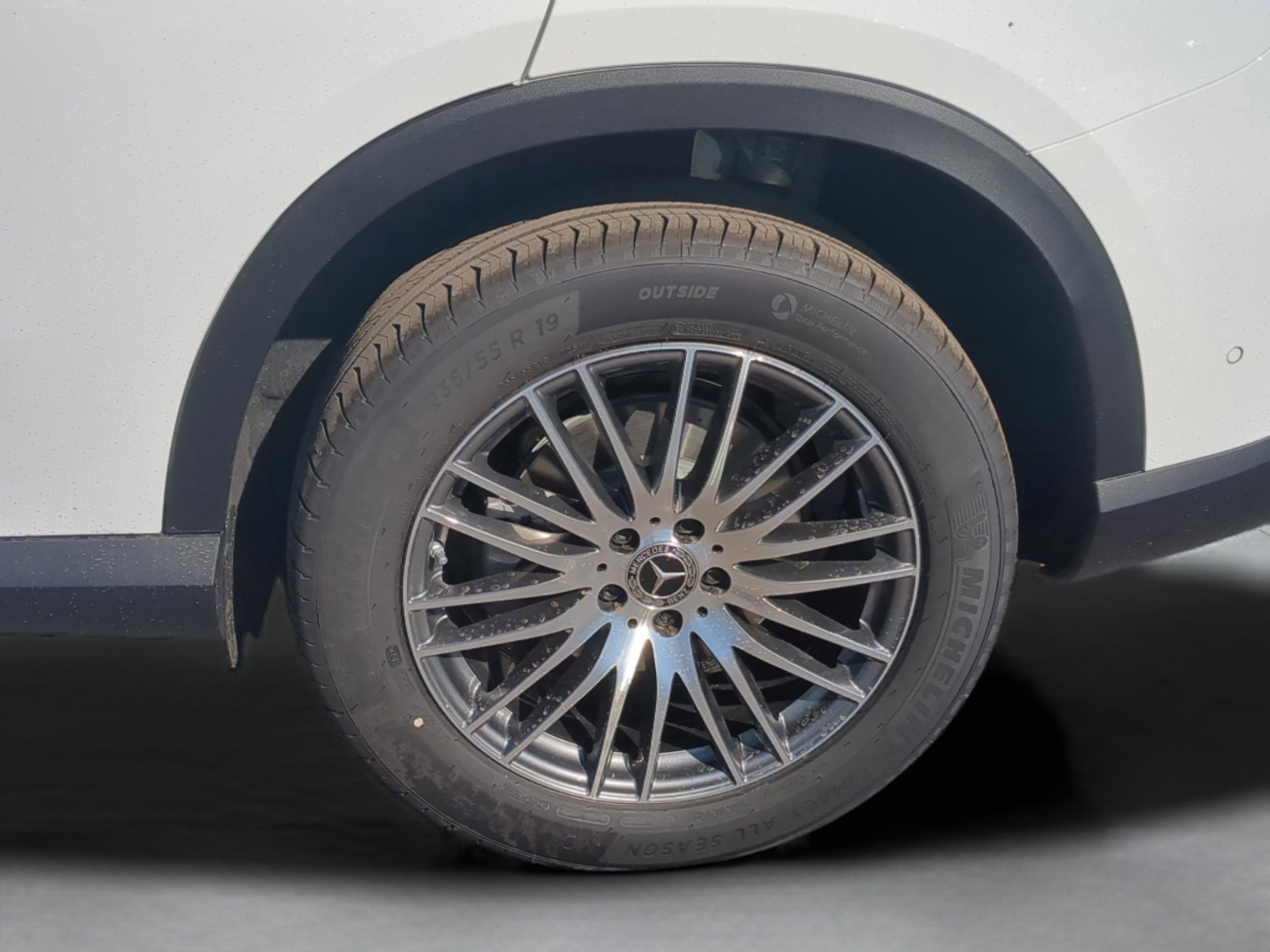 Certified 2026 Mercedes-Benz GLC 300 image 34